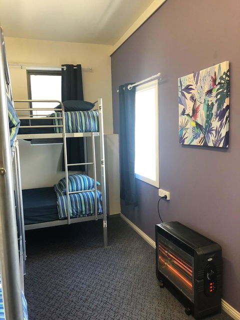 The Nook Backpackers - Tourism Cairns 11