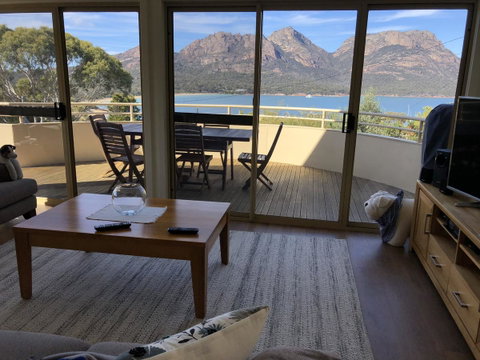 Freycinet Beach House - Tourism Cairns 1