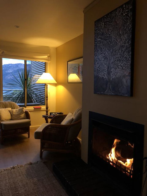 Freycinet Beach House - Tourism Cairns 5