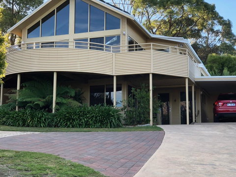 Freycinet Beach House - Tourism Cairns 10