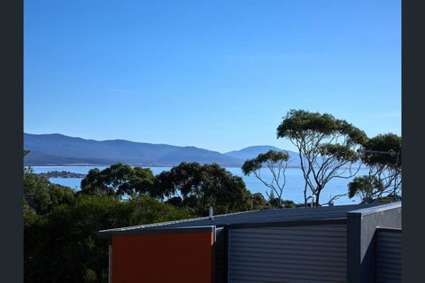 Bicheno Views On Douglas - Tourism Cairns 2