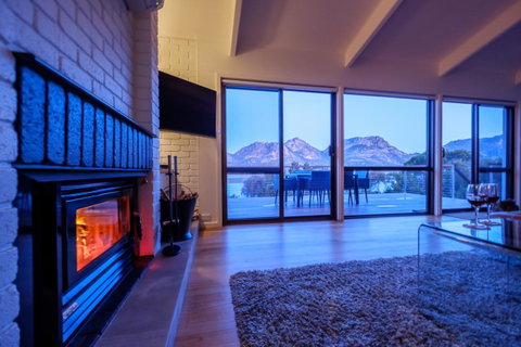 Arthouse Freycinet - Tourism Cairns 5
