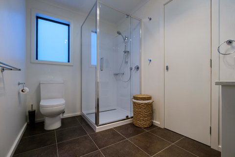 Arthouse Freycinet - Tourism Cairns 17