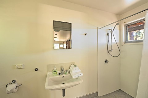 Freycinet Eco Luxe ~ Forest ~ Ocean ~ Mountain - Tourism Cairns 17