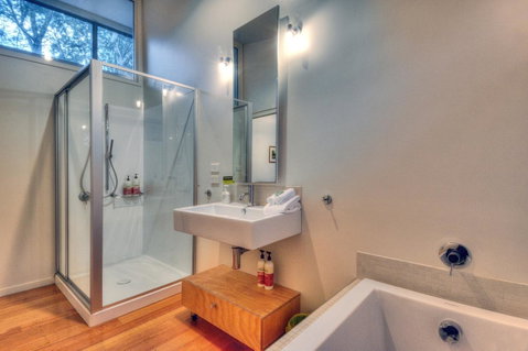 Freycinet Eco Luxe ~ Forest ~ Ocean ~ Mountain - Tourism Cairns 15