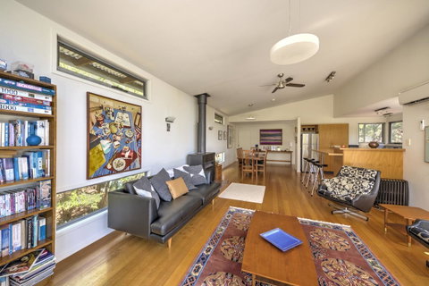 Freycinet Eco Luxe ~ Forest ~ Ocean ~ Mountain - Tourism Cairns 6