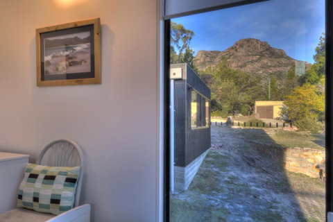 Cove Cottage - Tourism Cairns 2