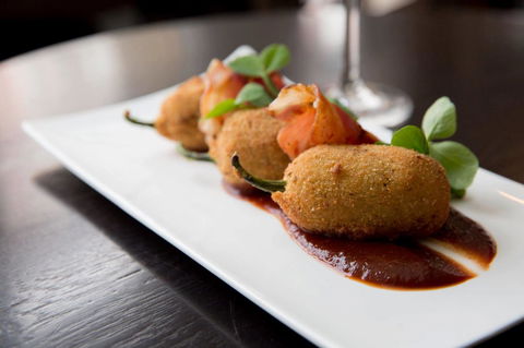 The Brunswick Hotel - Tourism Cairns 16