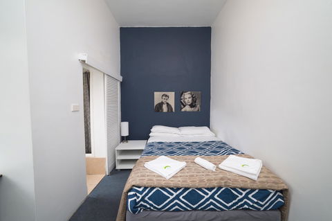 The Brunswick Hotel - Tourism Cairns 12