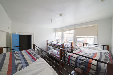 The Brunswick Hotel - Tourism Cairns 26