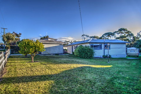 Muirs Beach Retreat - Tourism Cairns 16