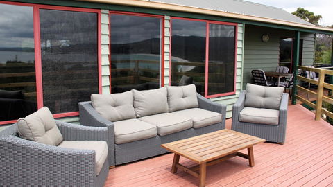 DOLPHIN LOOKOUT COTTAGE - Amazing Views Of The Bay Of Fires - Tourism Cairns 7