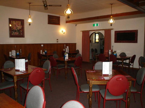 Bridge Hotel - Tourism Cairns 20