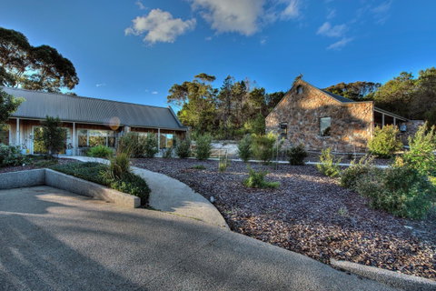 Freycinet Stone Studio 5 - Greystone - Tourism Cairns 11