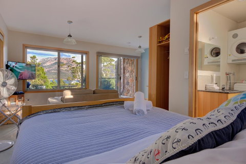 Freycinet Stone Studio 4 - Granite - Tourism Cairns 3