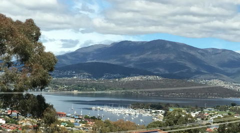 Finnview House - Tourism Cairns 18