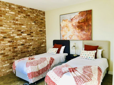 EMBRACING EVANDALE - Hosted By L'Abode Accommodation - Tourism Cairns 15