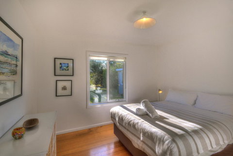 Fish @ Freycinet - Tourism Cairns 4