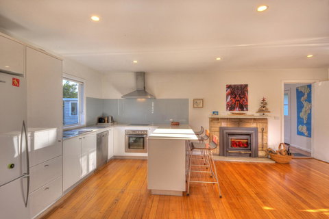 Fish @ Freycinet - Tourism Cairns 1