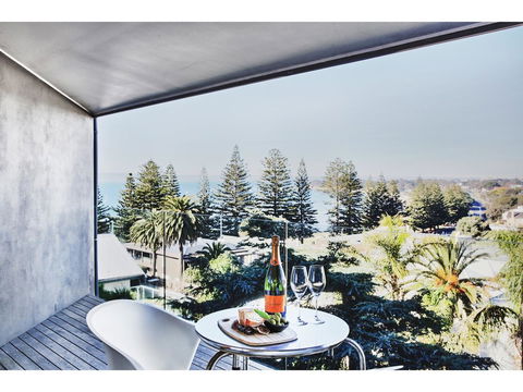 Hotel Sorrento - Tourism Cairns 25