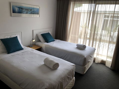 Port Campbell Parkview Motel & Apartments - Tourism Cairns 13