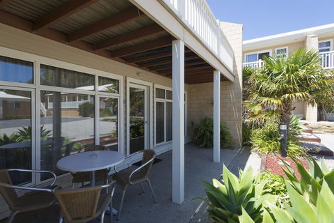 Port Campbell Parkview Motel & Apartments - Tourism Cairns 35