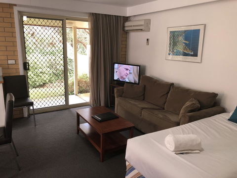 Port Campbell Parkview Motel & Apartments - Tourism Cairns 14