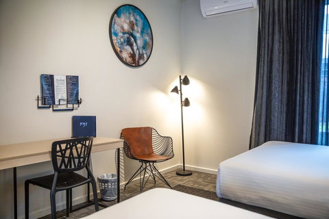 Nightcap At Keysborough Hotel - Tourism Cairns 17