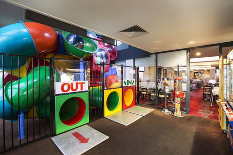 Nightcap At Keysborough Hotel - Tourism Cairns 5