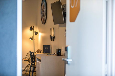 Nightcap At Keysborough Hotel - Tourism Cairns 12