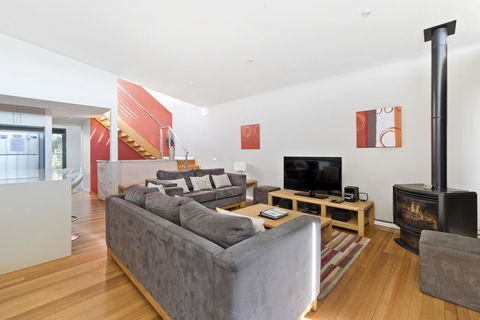 Apollo Bay Cottages - Tourism Cairns 12