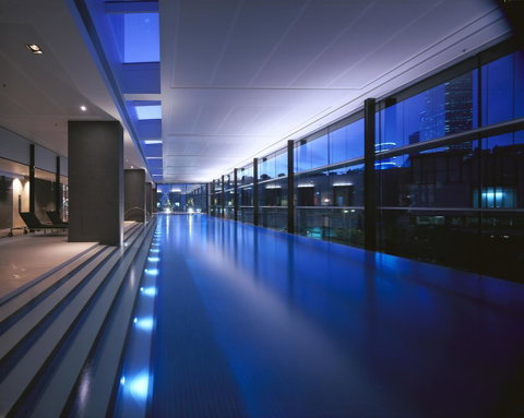 Crown Promenade Melbourne - Tourism Cairns 14