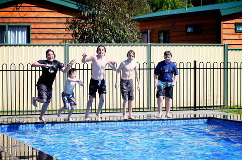 Tasman Holiday Parks - Geelong - Tourism Cairns 2