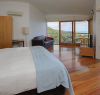 Chris's Beacon Point Restaurant  Villas - Tourism Cairns