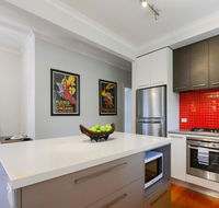 Boutique Stays Sandyside- Sandringham Villa Units - Tourism Cairns