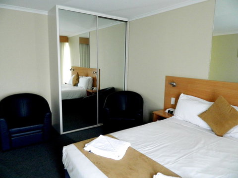 Ciloms Airport Lodge - Tourism Cairns 37