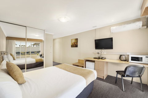 Ciloms Airport Lodge - Tourism Cairns 28
