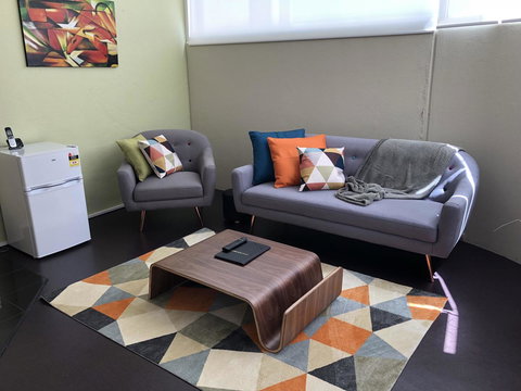 Ciloms Airport Lodge - Tourism Cairns 1