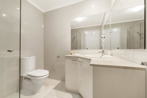 Ciloms Airport Lodge - Tourism Cairns 11