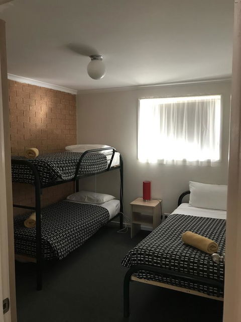 Beachcomber Motel & Apartments - Tourism Cairns 10