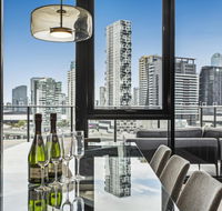 Serviced Apartments Melbourne - Teri - Tourism Cairns