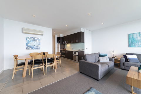 The Dolphin Apartments - Tourism Cairns 21