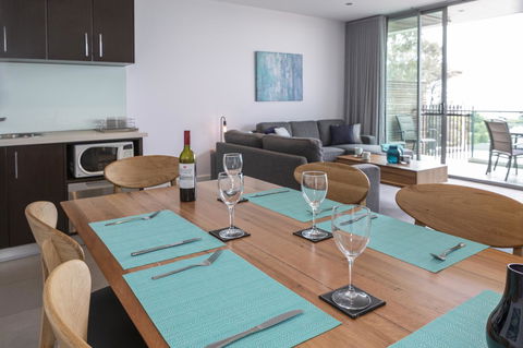 The Dolphin Apartments - Tourism Cairns 20