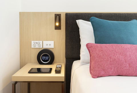 Ibis Melbourne Central - Tourism Cairns 0