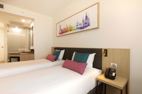 Ibis Melbourne Central - Tourism Cairns 10