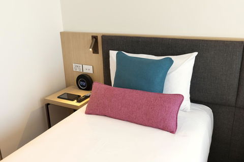 Ibis Melbourne Central - Tourism Cairns 9