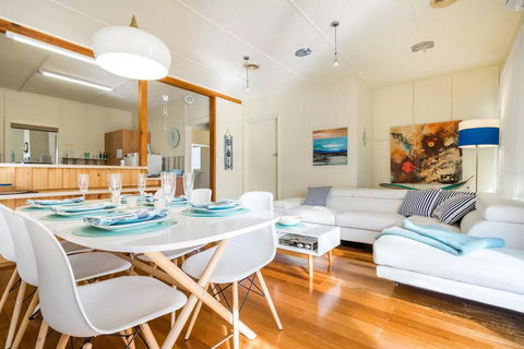 Nautique Beach House - Tourism Cairns 1