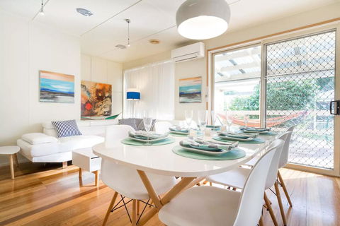 Nautique Beach House - Tourism Cairns 0