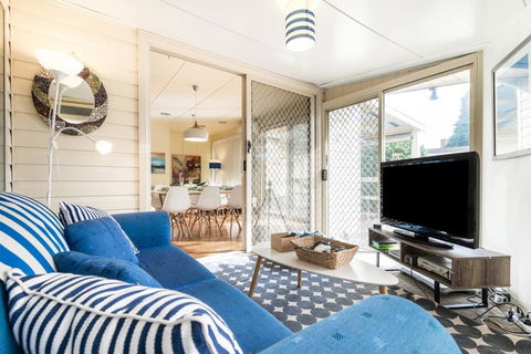 Nautique Beach House - Tourism Cairns 11