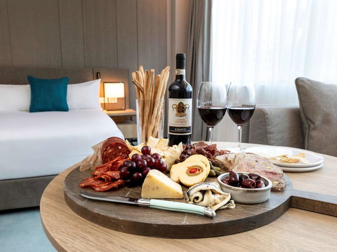 Novotel Melbourne Central - Tourism Cairns 9